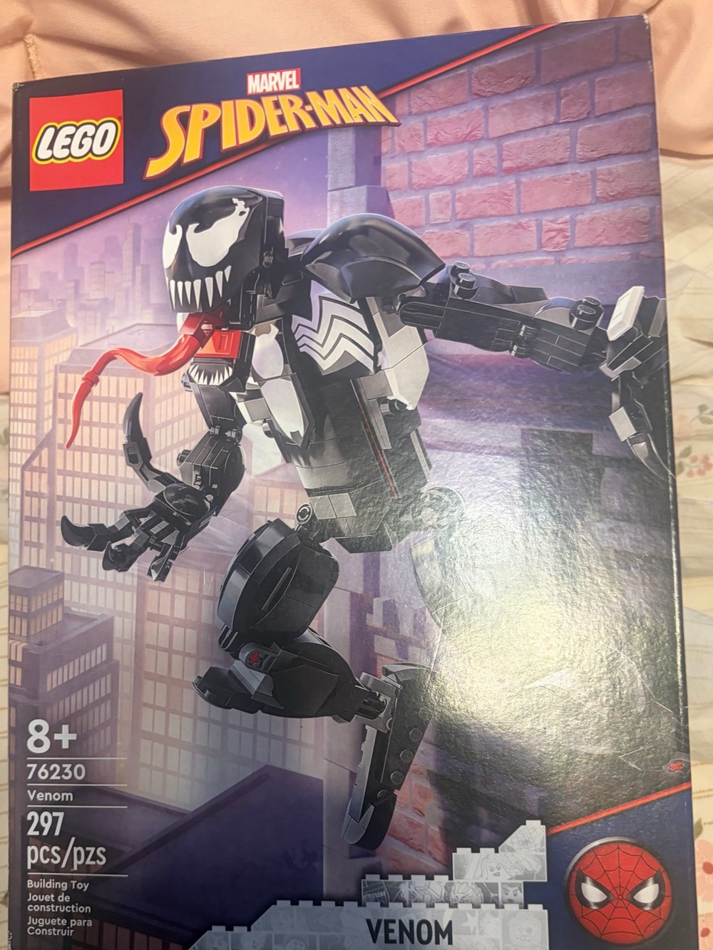 Lego Marvel Venom Building Figure - Black & White with Red Tongue